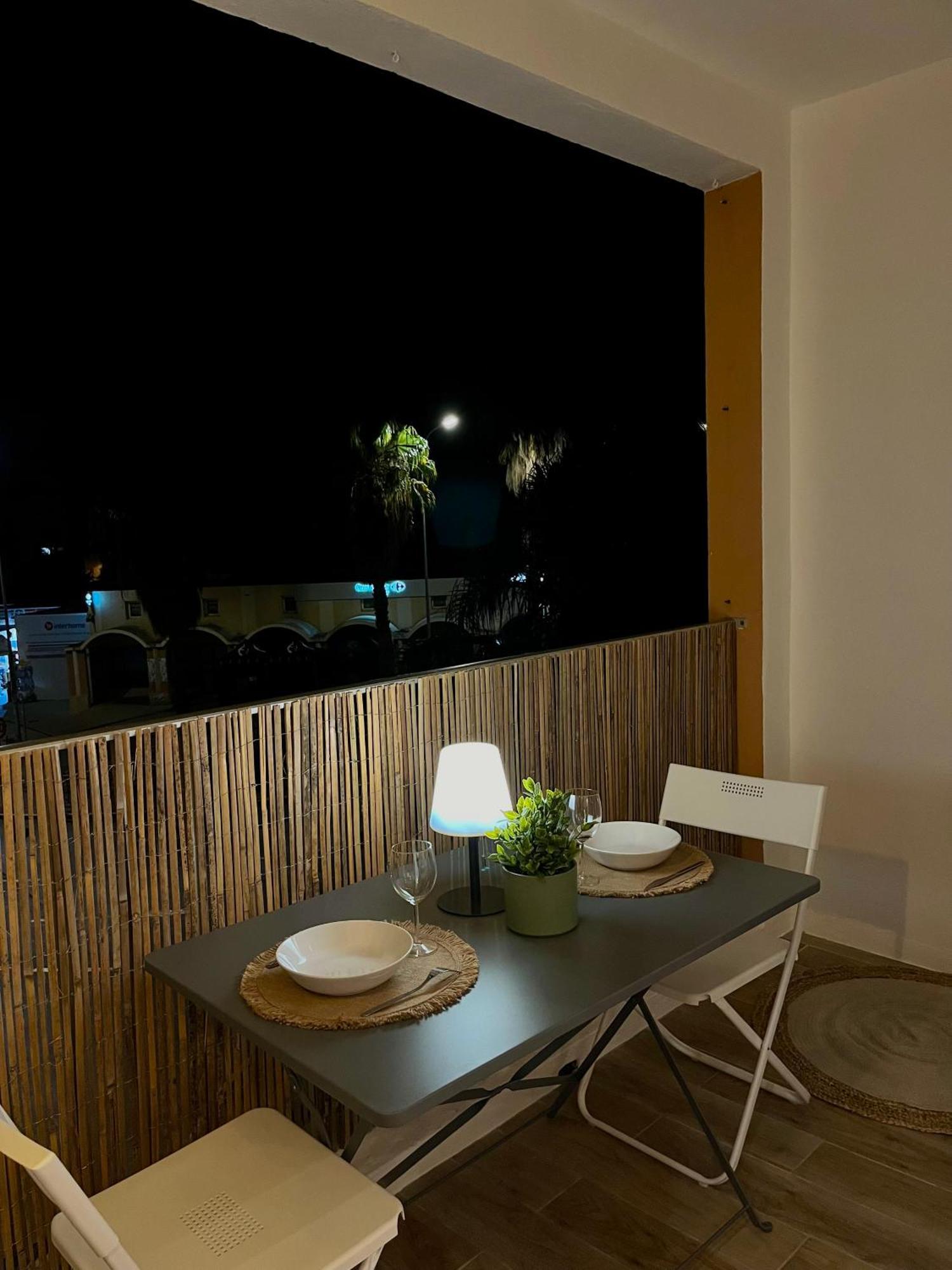 Apartment D'exception Sur Le Port Hyeres